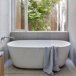 CHI FREESTANDING BATH 1700X800X520MM