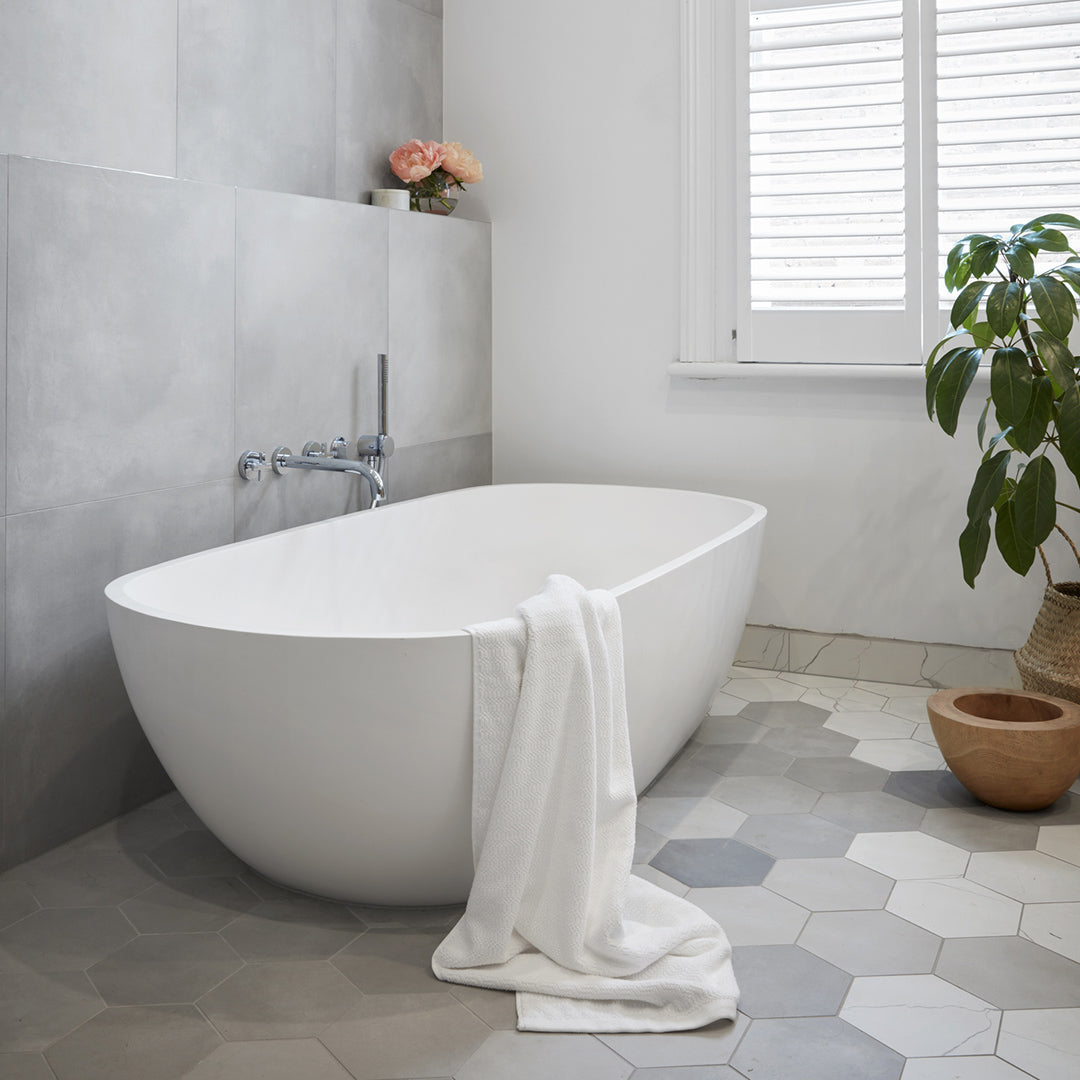 SUBLIME FREESTANDING BATH 1500X750X480MM