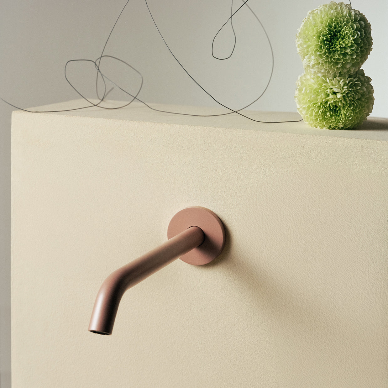 PAN S BATH SPOUT 190MM