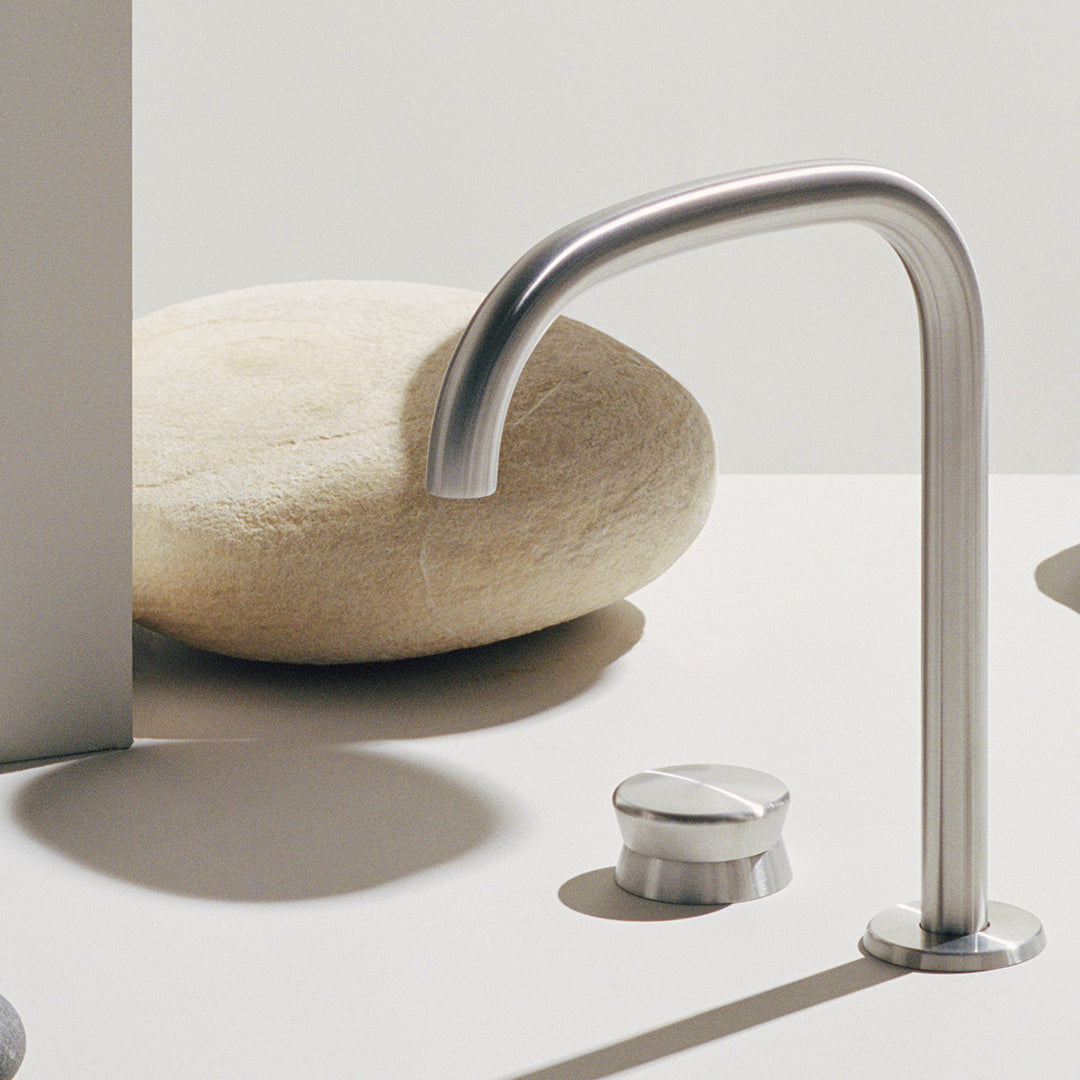 SABLIER 2TH DECK MOUNTED BASIN MIXER