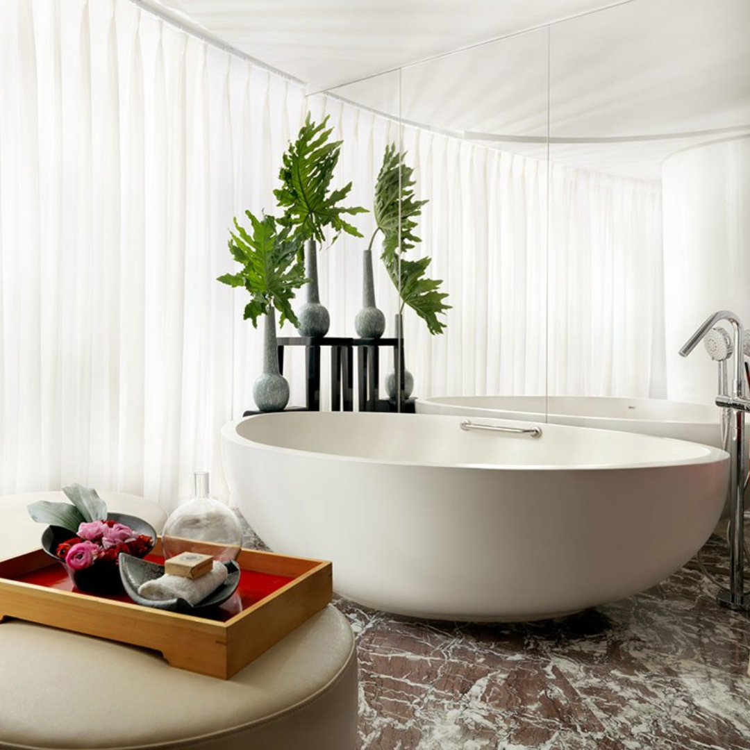 ECLIPSE FREESTANDING BATH 1910X1370X550MM