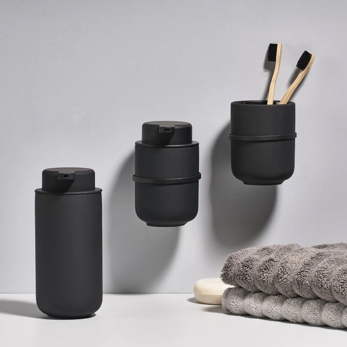 UME BRACKET FOR DISPENSER BLACK